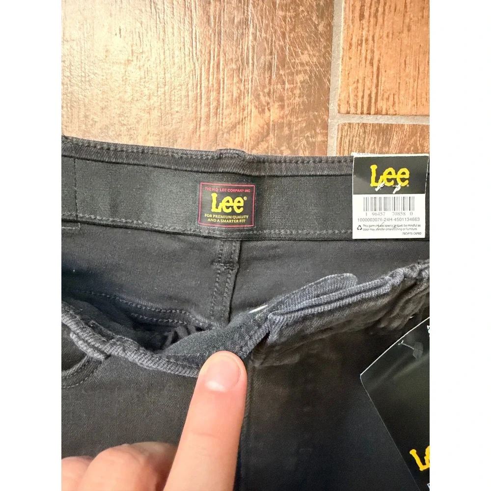 Lee Ultra Lux Comfort Bootcut Jeans Midnight Bloom Black Mid Rise Womens 8M NWT - Picture 4 of 6